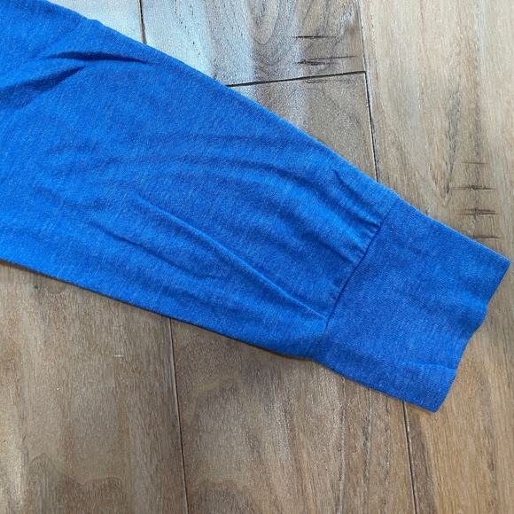 Excellent Condition Steamboat Springs, Colorado Hooded Shirt - Picture 4 of 10